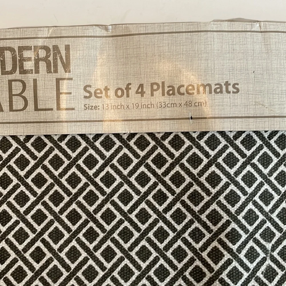 Modern Table placemats